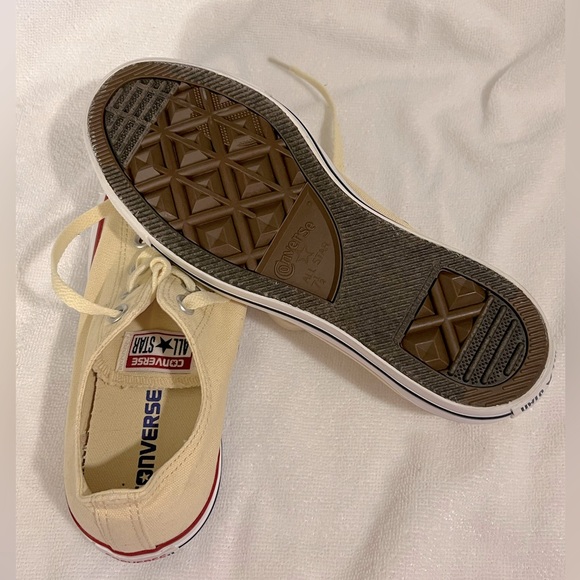 Chuck Taylor All Star Canvas Low Top - Picture 5 of 7